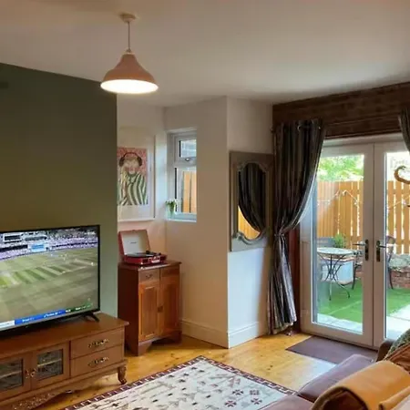 Near Citycentre - Parking - Garden - 4 Apartamento Leeds (West Yorkshire)